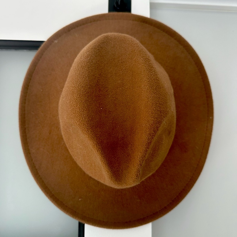 Fall tan hat